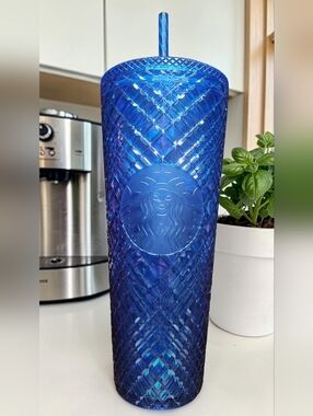 Starbucks Holiday 2022 Azure Blue Jeweled Venti Tumbler